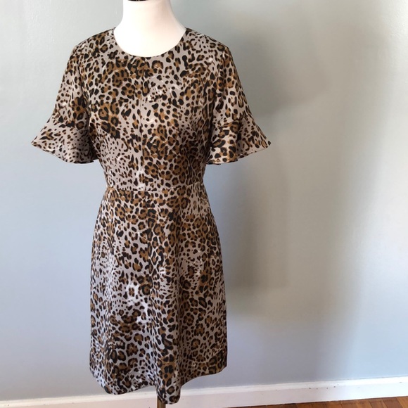 Banana Republic leopard print flutter sleeve dress - Picture 2 of 5